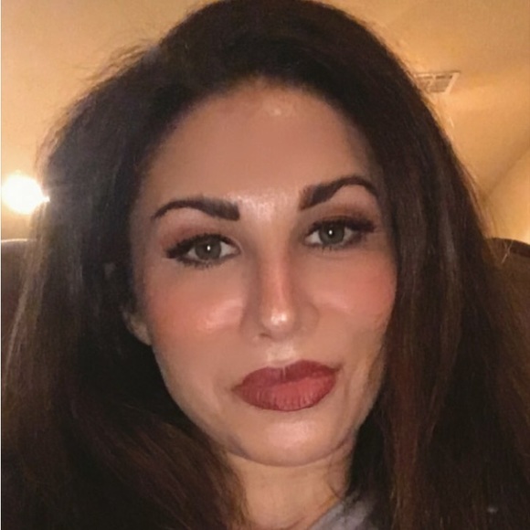 Meet your Posher, Aliyeah - Picture 1 of 4